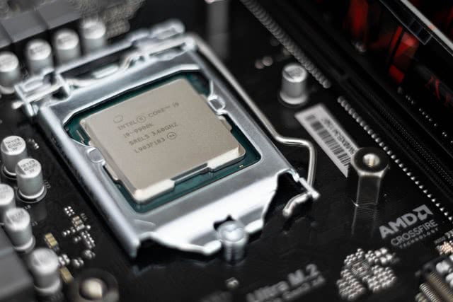 How to Boost/Fix the Performance of Old and Slow Running Windows Laptop Easily? 5 laptop computer running slow windows 10