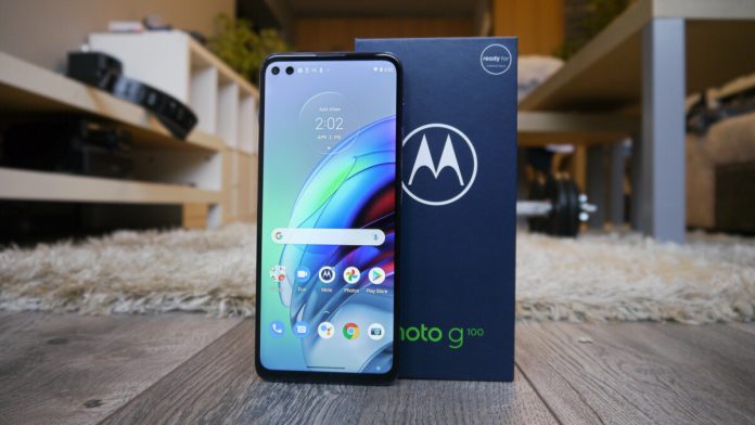 Motorola working on new flagship device Moto G200